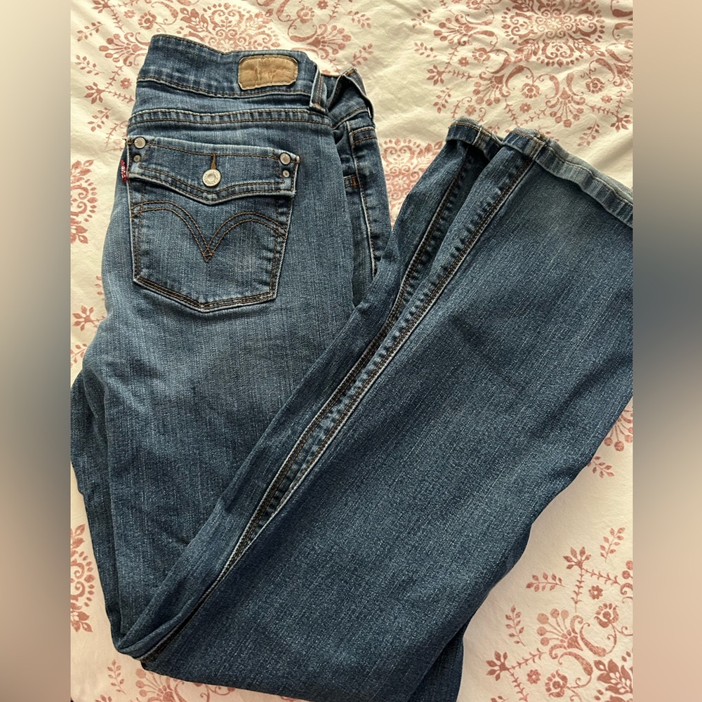 LEVI’S Wms Slender Boot  526 Slender Boot Jeans, 8 M